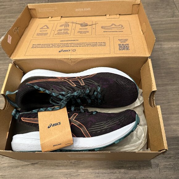 New w/tag  ASICS Women Fuji Lite 3 Night Shade/Nova Orange size 8.5 - Picture 1 of 4